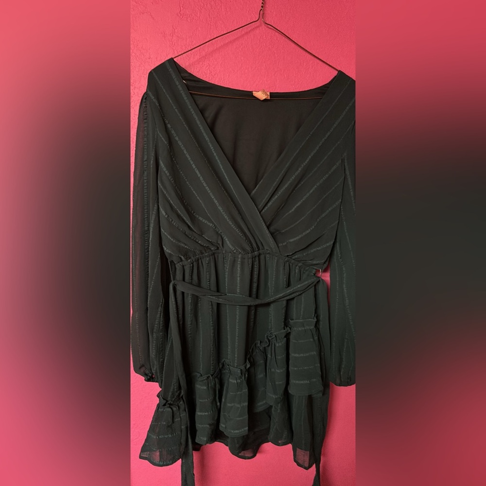 Small green dress:)